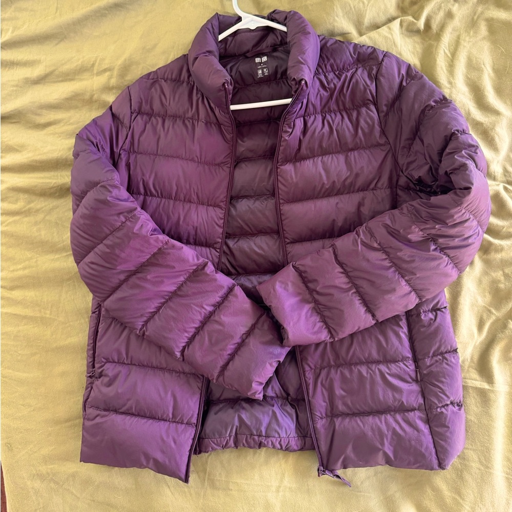 Uniqlo women’s puffer down jacket